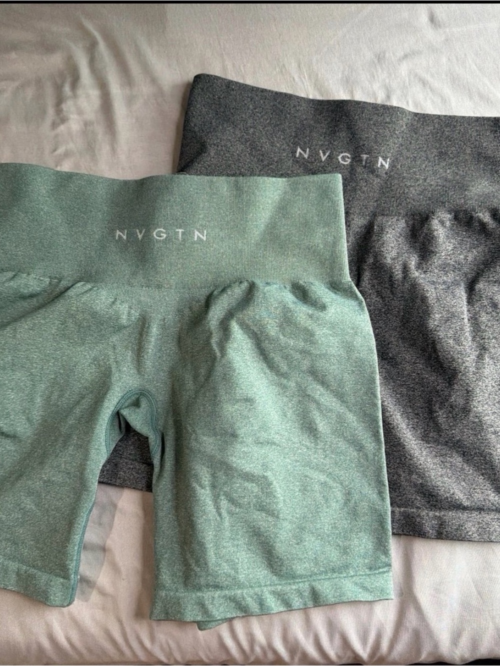 NVGTN Seamless High-Waist Bike Shorts in Mint Green & Charcoal